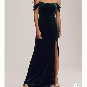 Jenny Yoo Issa Off-The Shoulder Stretch Velvet Column Gown